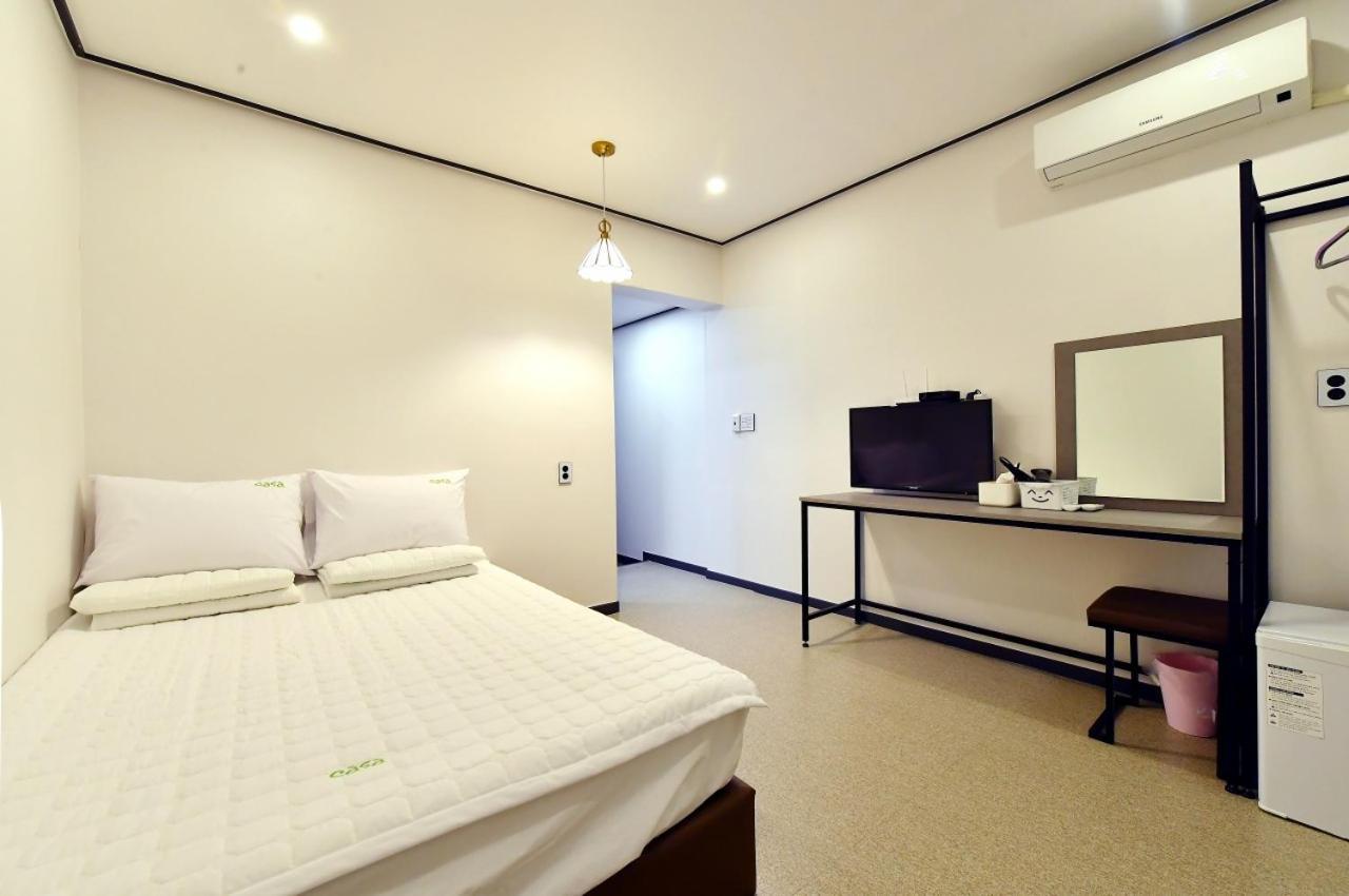 Casa Mini Hotel Kjongdžu Exteriér fotografie