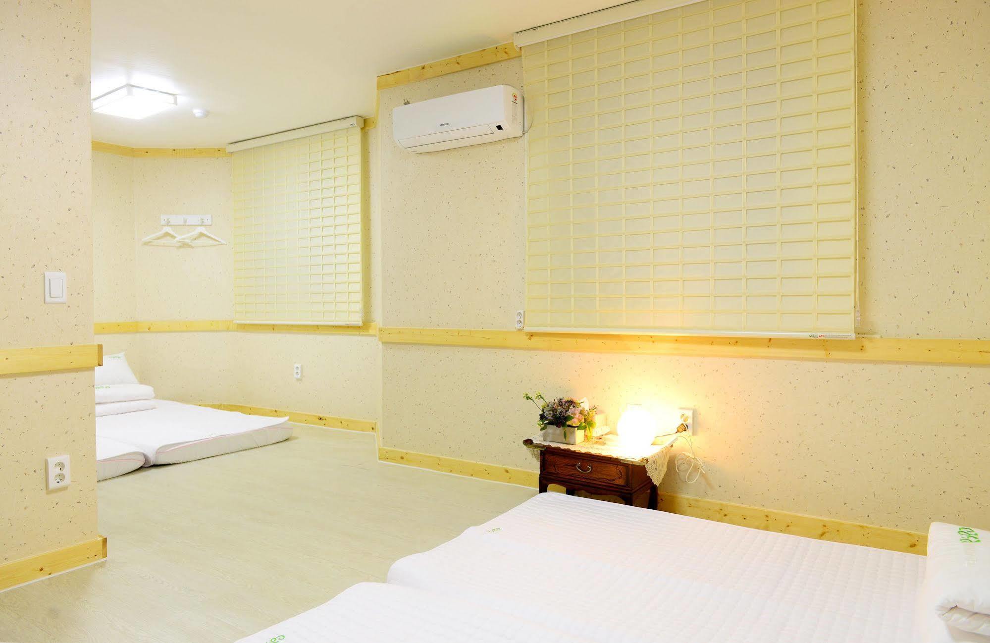 Casa Mini Hotel Kjongdžu Exteriér fotografie